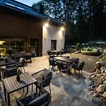4 Evszak Erdeihotel**** -