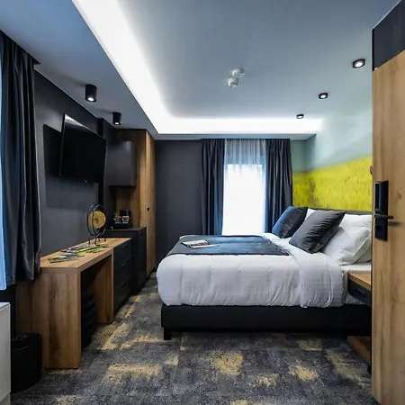 מלון 4 Evszak Erdeihotel**** - 4*