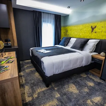 מלון 4 Evszak Erdeihotel**** - מטרפורד