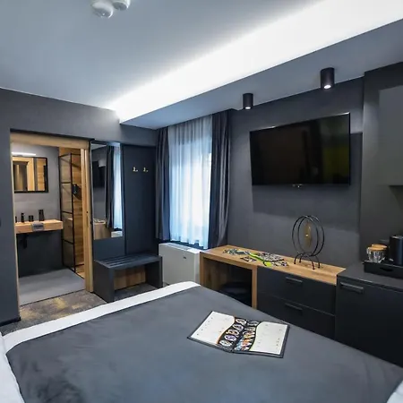 מלון 4 Evszak Erdeihotel**** - מטרפורד