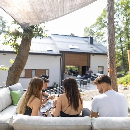 4 Evszak Erdeihotel**** - 4* מטרפורד