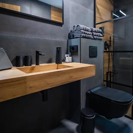 מלון 4 Evszak Erdeihotel**** - מטרפורד