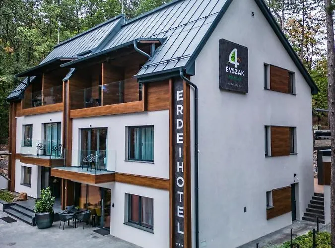 Hotel 4 Evszak Erdeihotel**** -